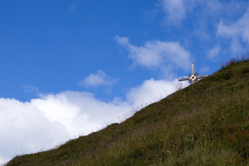 Gipfelkreuz in Sicht. Foto: Franz Haas
