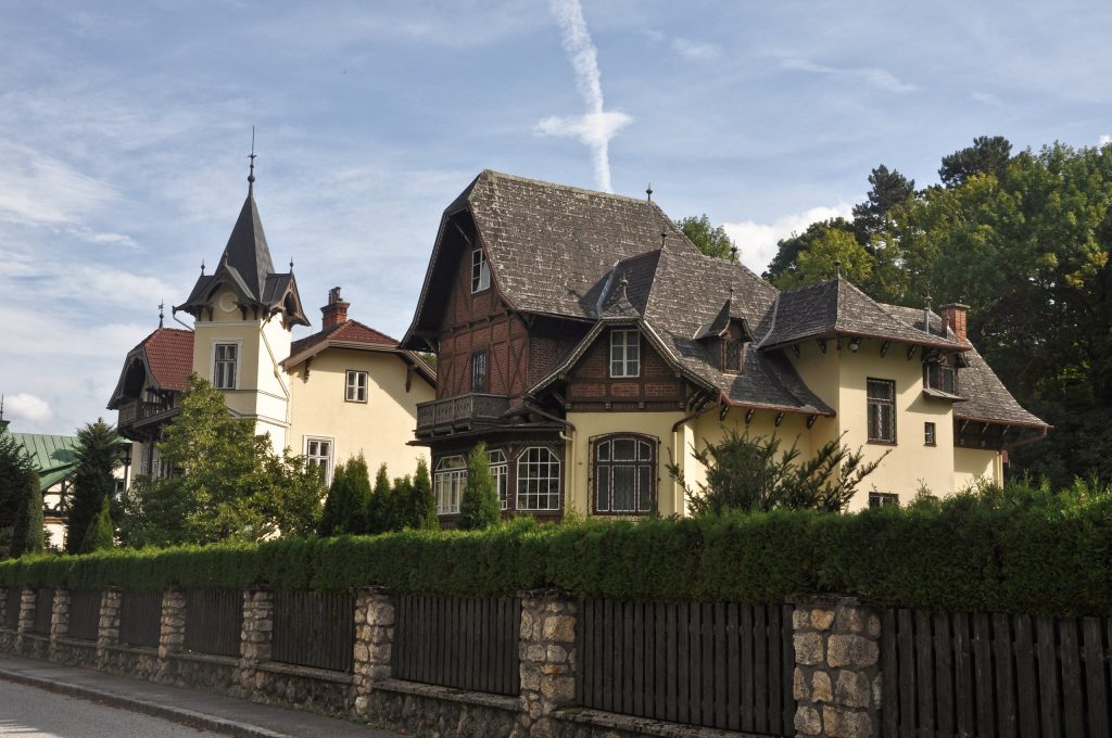 Alte Häuser in Payerbach. Foto: Clemens Novak