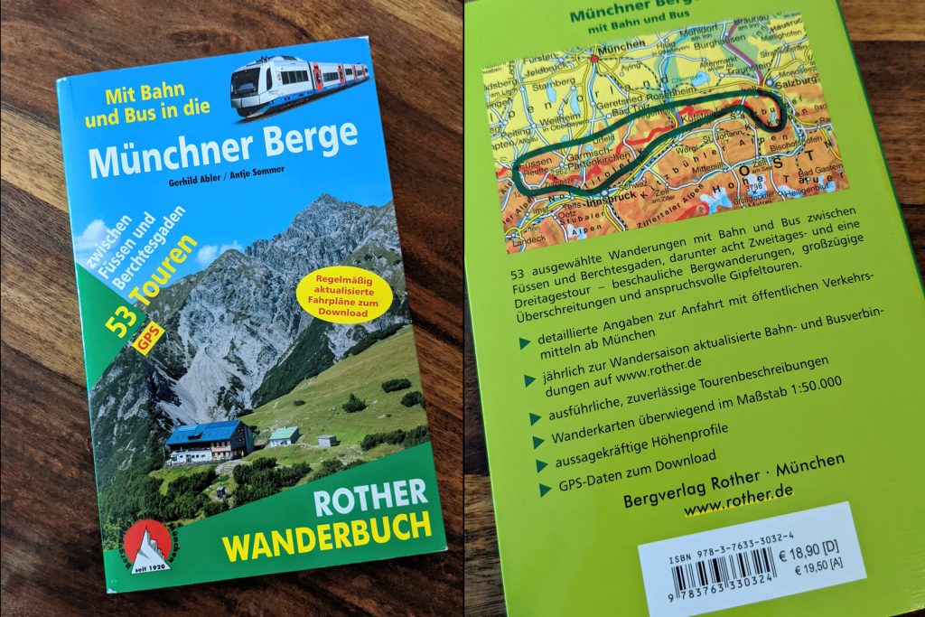 Das Rother Wanderbuch “Münchner Berge mit Bahn und Bus” bietet eine große Auswahl unterschiedlichster Touren. Foto: Tobias Hecht