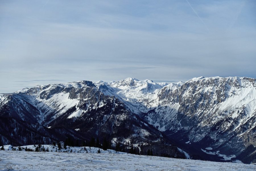 Vom Gipfel hat mein ein wunderbares Rundumpanorama. Hier Richtung Hochschwab. Foto: Martin Heppner