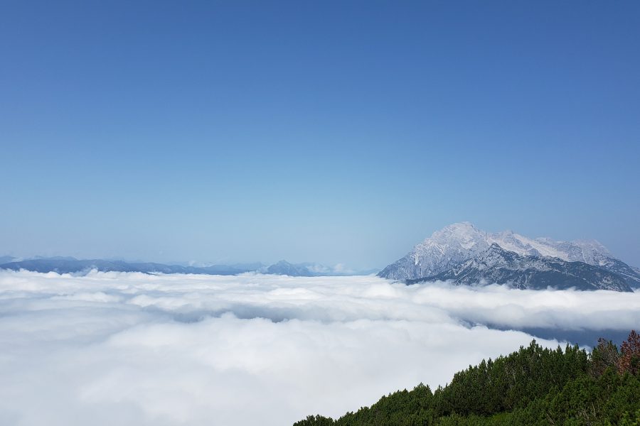 Nebelmeer überm Saalfeldener Becken. Foto Alpenverein Saalfelden
