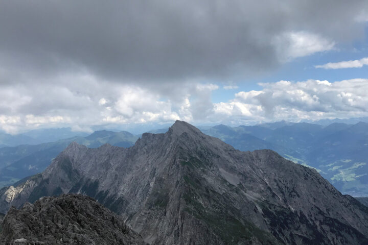 Rotwandl, Hochnissl und Mittagsspitze im Südosten. Foto: David Kurz