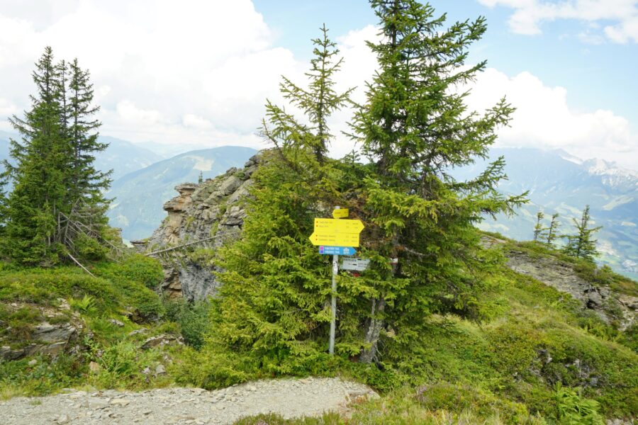 Wegkreuzung zur Gerlinger Alm. Foto Alpenverein Saalfelden