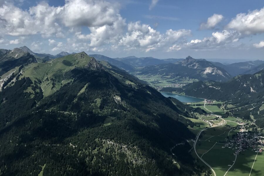 Krinnenspitze mit Haldensee. Foto: Anna Mauritsch