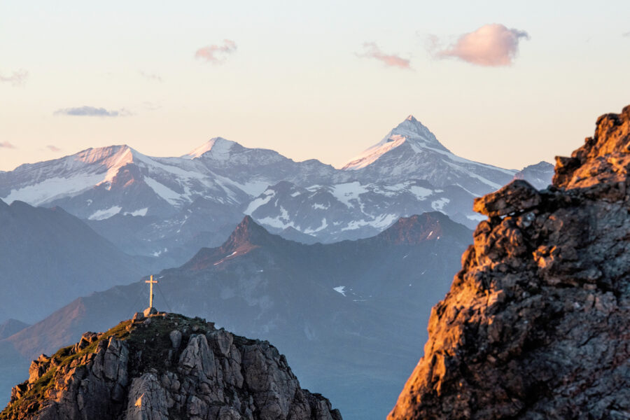 Gipfelpanorama. Foto: Mathäus Gärtner, TVB Kitzbüheler Alpen - Brixental