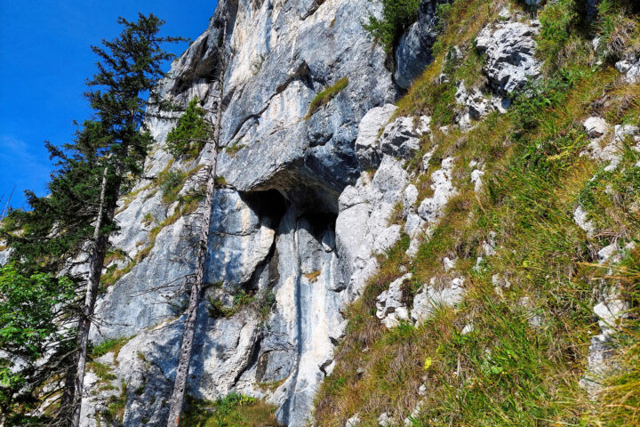 Ausblick auf Felsformationen im Klettersteig. Foto: Alice Frischherz