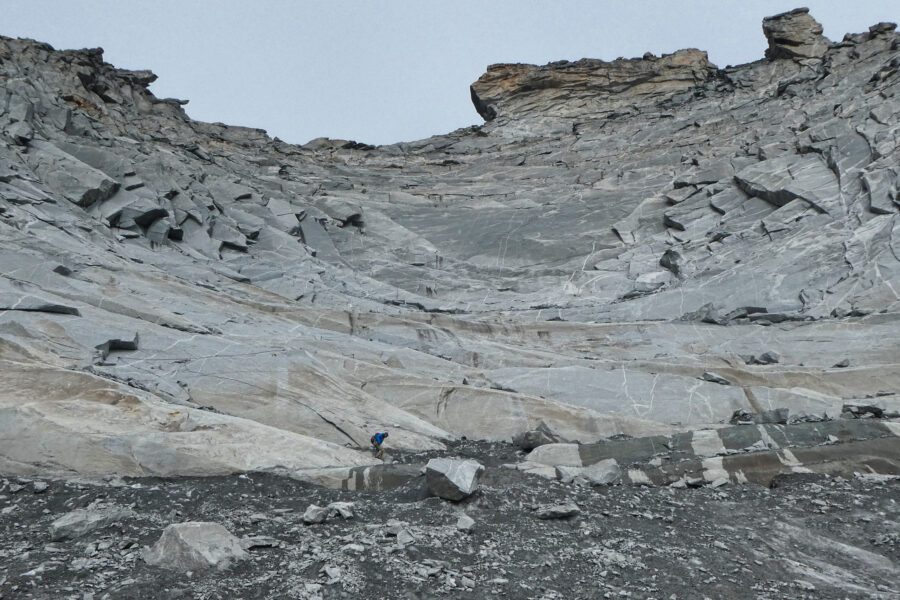 Spektakulärer Granit-Parabolspiegel – Abstieg von den Steinernen Mannln. Foto: Karl Plohovich