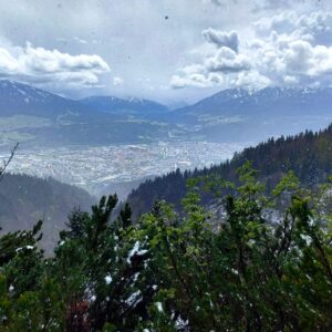 Innsbrucker Almenwanderung im Aprilwetter